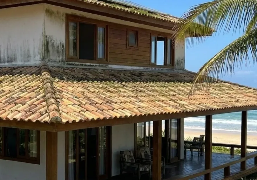 Limpeza técnica de fachada e detalhes arquitetônicos